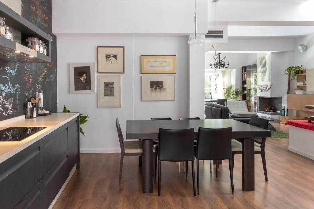 Lujoso Apartamento Con Patio En Triana Sevilla Exterior foto