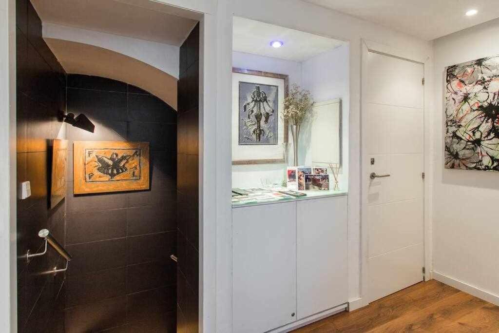 Lujoso Apartamento Con Patio En Triana Sevilla Exterior foto
