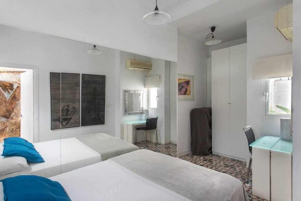 Lujoso Apartamento Con Patio En Triana Sevilla Exterior foto